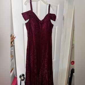 R&M Richards Merlot Glitter Lace Cold-Shoulder
Mermaid Dress